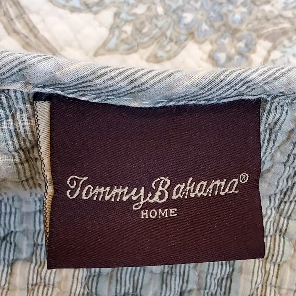 Tommy Bahama tommy bahama